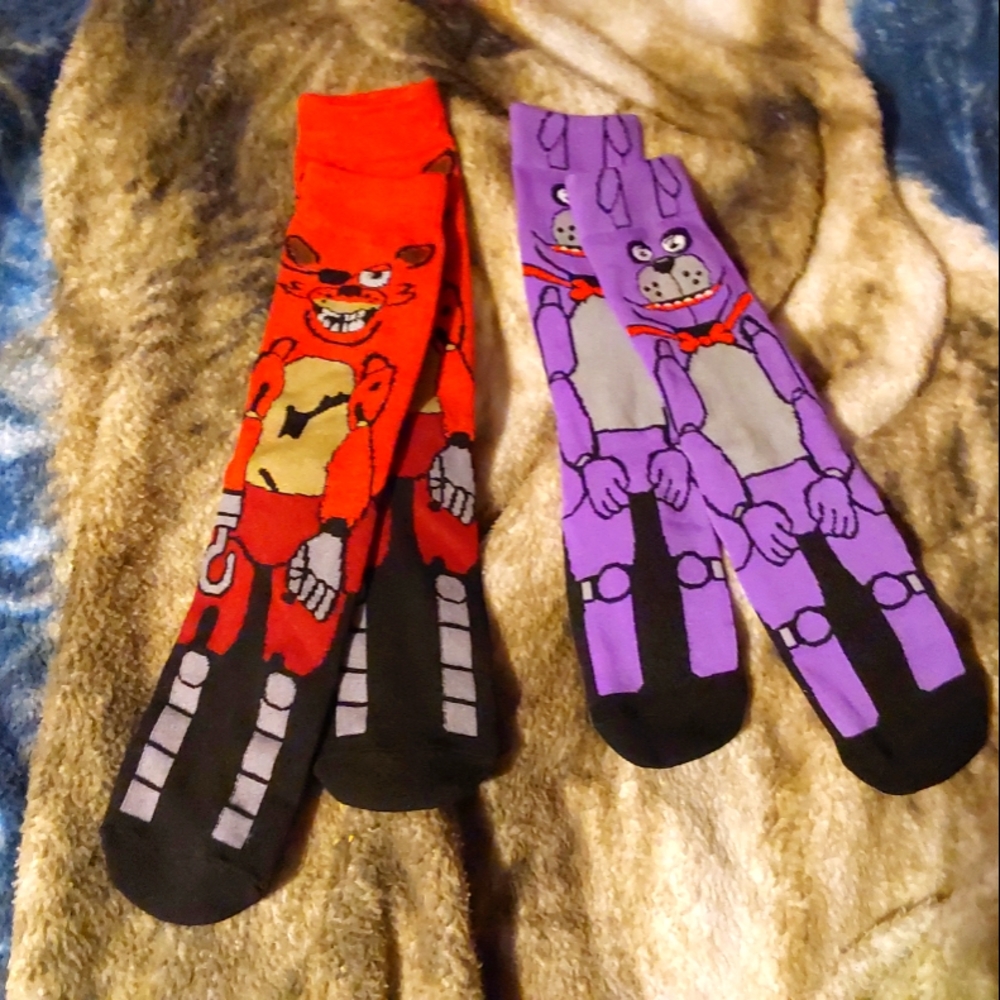 Fnaf socks (bonnie & foxy